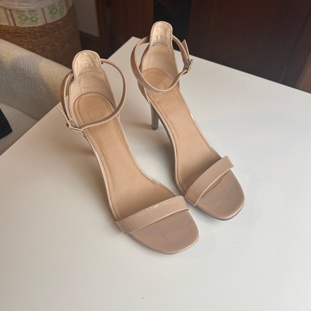 Tan heels